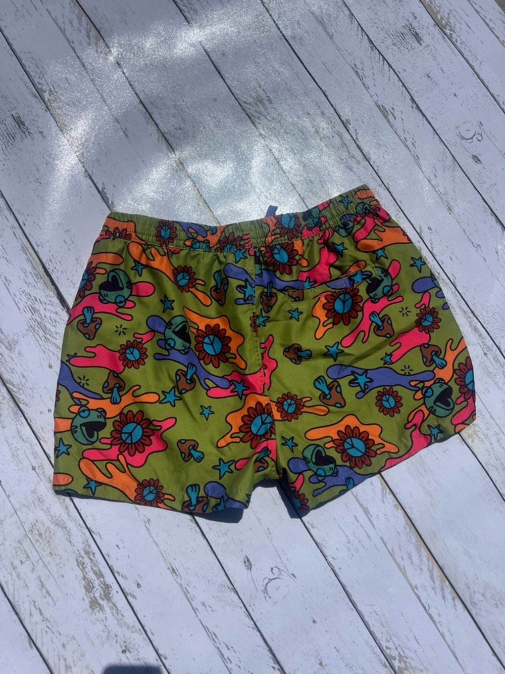 aLab mushroom peace sign SHORTY Swim Shorts Large - Picture 5 of 8